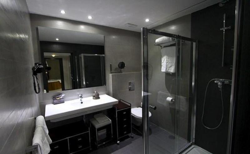 Hotel Adelma Hoznayo Ngoại thất bức ảnh