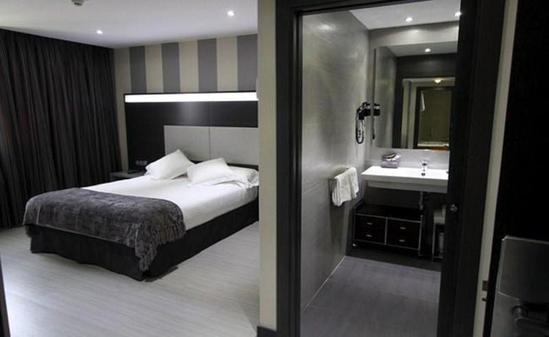 Hotel Adelma Hoznayo Ngoại thất bức ảnh